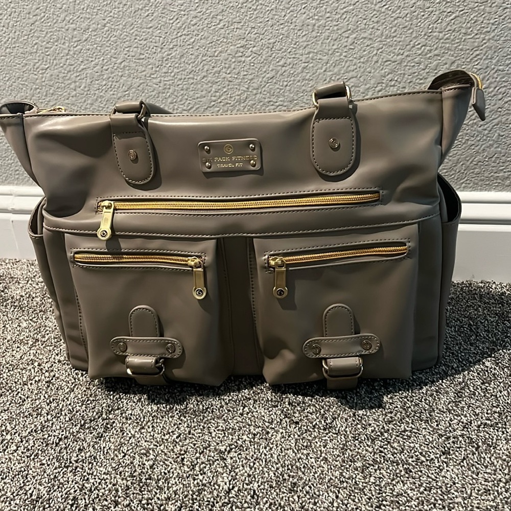 6 pack fitness travel fit purse
